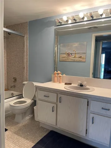 4030 Hythe B Boca Raton FL 33434