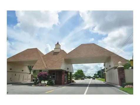 4030 Hythe B Boca Raton FL 33434