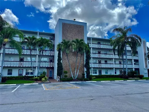 4030 Hythe B Boca Raton FL 33434