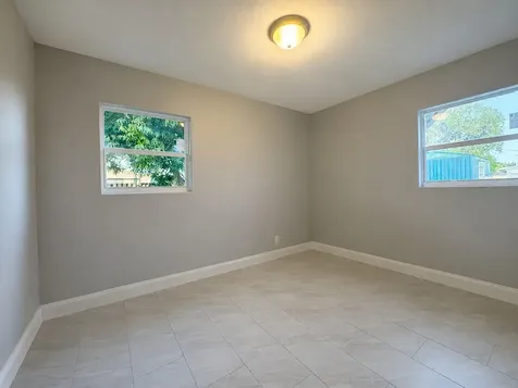 1321 W 3rd Street Riviera Beach FL 33404