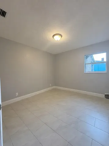 1321 W 3rd Street Riviera Beach FL 33404