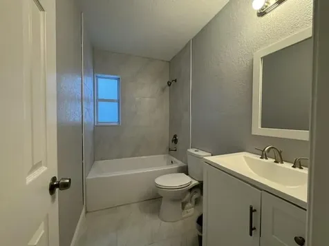 1321 W 3rd Street Riviera Beach FL 33404