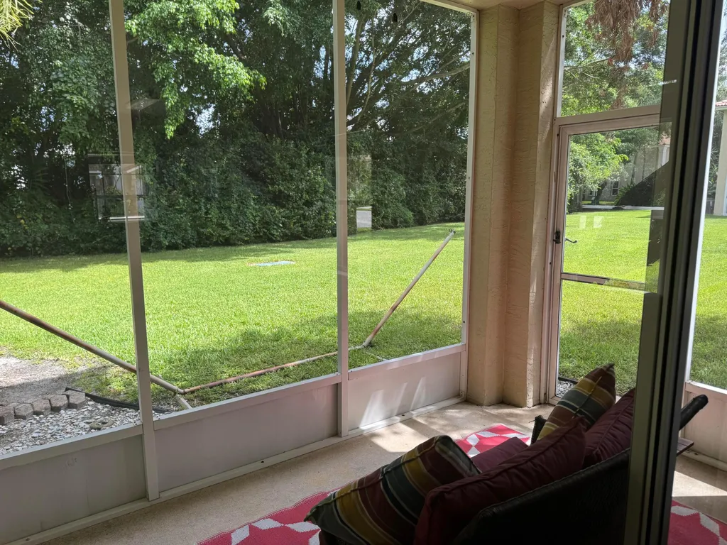 6941 Crooked Fence Drive Lake Worth FL 33467