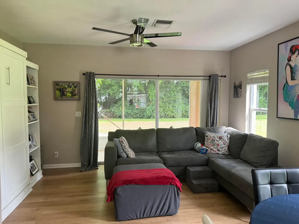 6941 Crooked Fence Drive Lake Worth FL 33467
