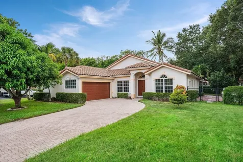 5563 NW 41st Avenue Coconut Creek FL 33073