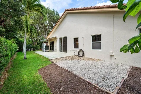 5563 NW 41st Avenue Coconut Creek FL 33073