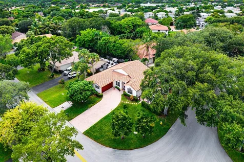5563 NW 41st Avenue Coconut Creek FL 33073