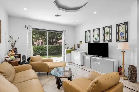 5563 NW 41st Avenue Coconut Creek FL 33073