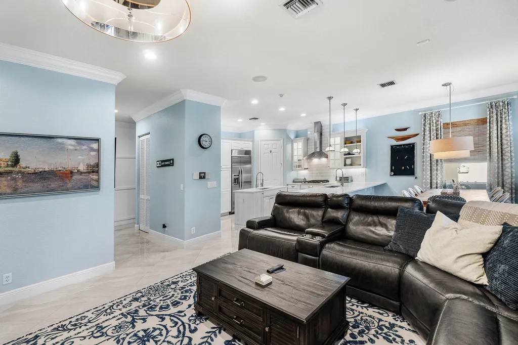 10697 Willow Oak Court Wellington FL 33414