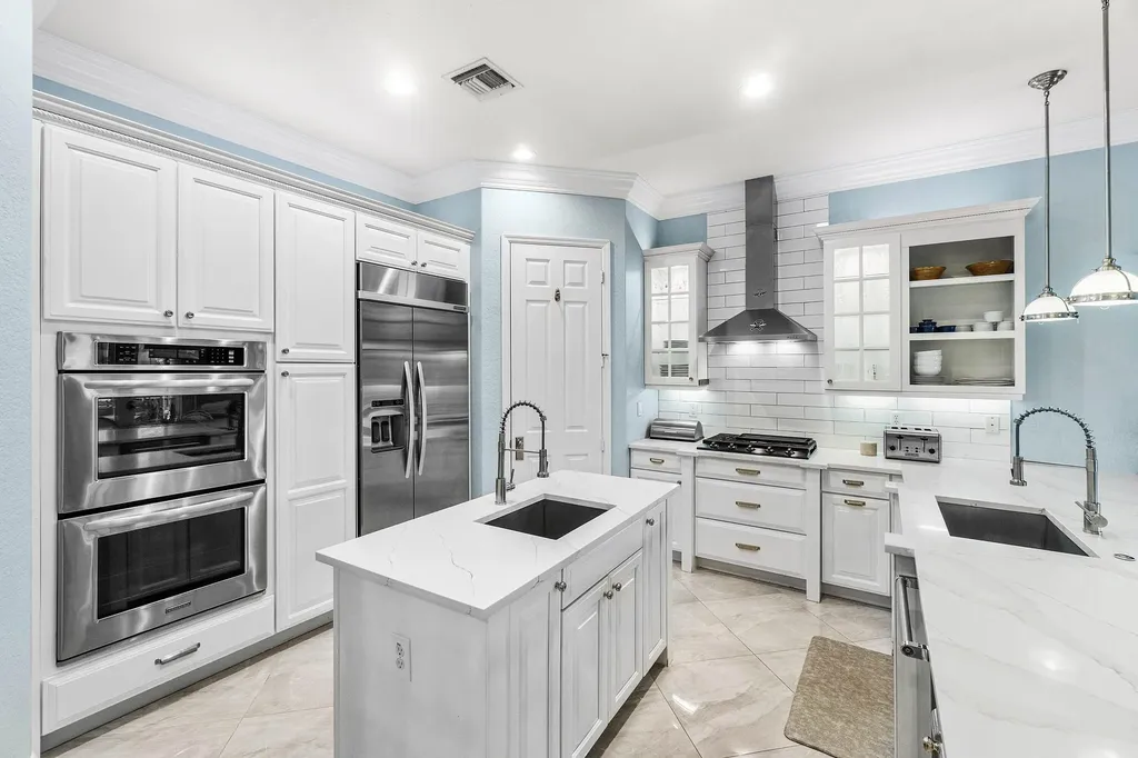 10697 Willow Oak Court Wellington FL 33414