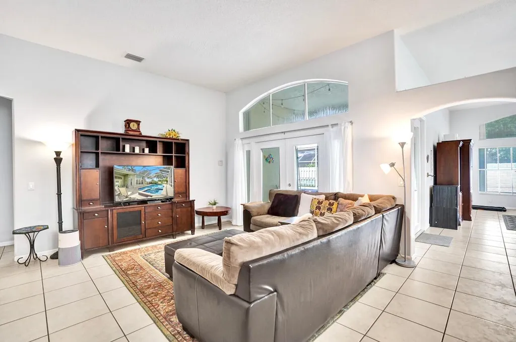 5886 Bay Hill Circle Lake Worth FL 33463