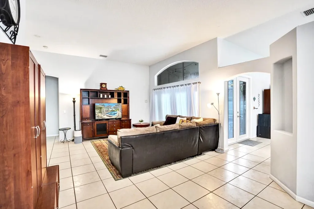 5886 Bay Hill Circle Lake Worth FL 33463