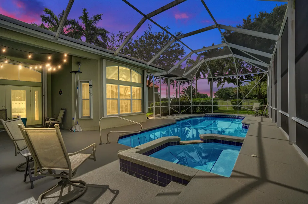 5886 Bay Hill Circle Lake Worth FL 33463