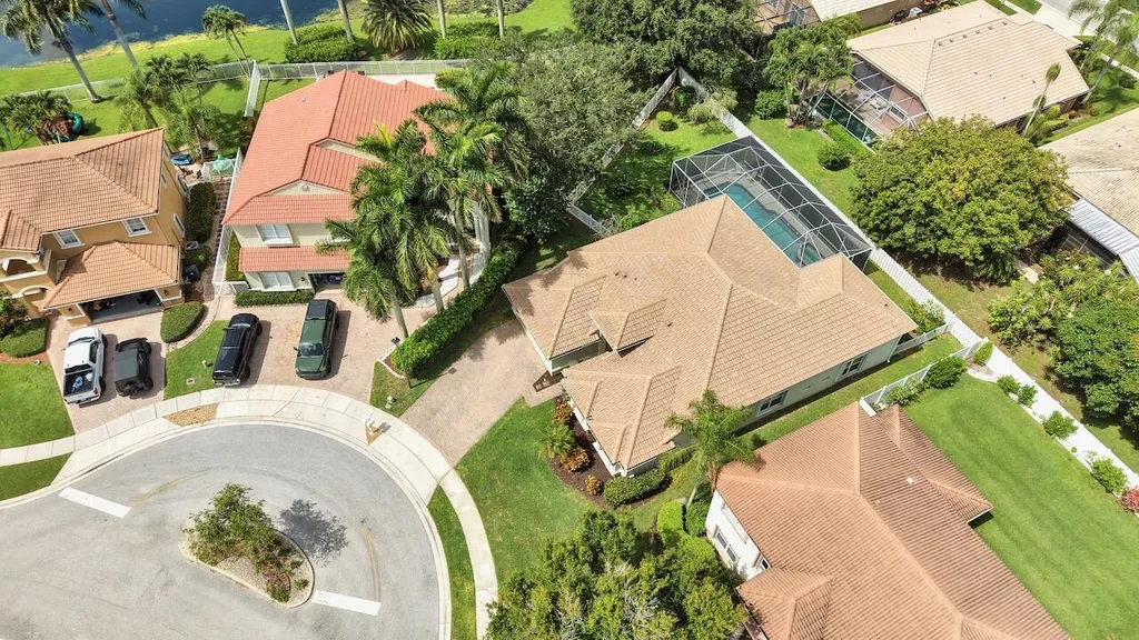 5886 Bay Hill Circle Lake Worth FL 33463