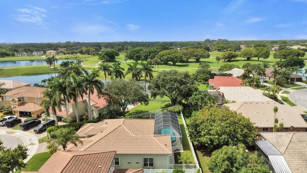 5886 Bay Hill Circle Lake Worth FL 33463
