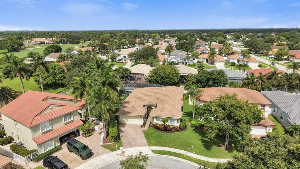 5886 Bay Hill Circle Lake Worth FL 33463