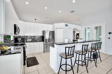 5886 Bay Hill Circle Lake Worth FL 33463