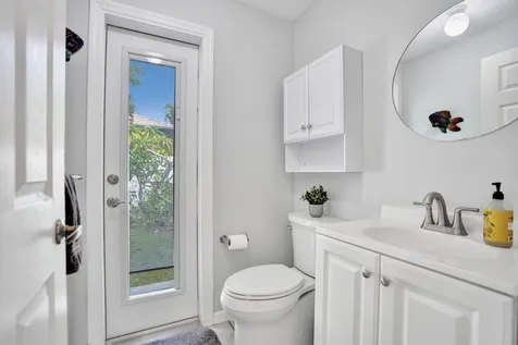 5886 Bay Hill Circle Lake Worth FL 33463