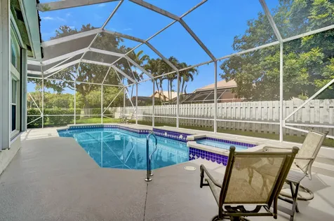 5886 Bay Hill Circle Lake Worth FL 33463
