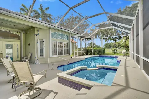 5886 Bay Hill Circle Lake Worth FL 33463