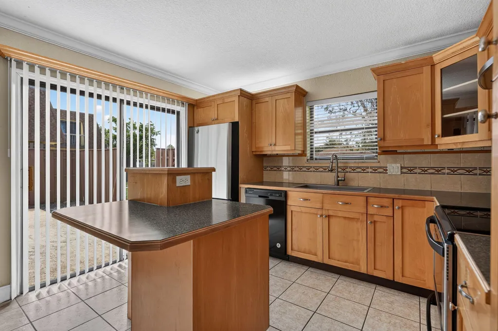 110 N Delaware Boulevard Jupiter FL 33458