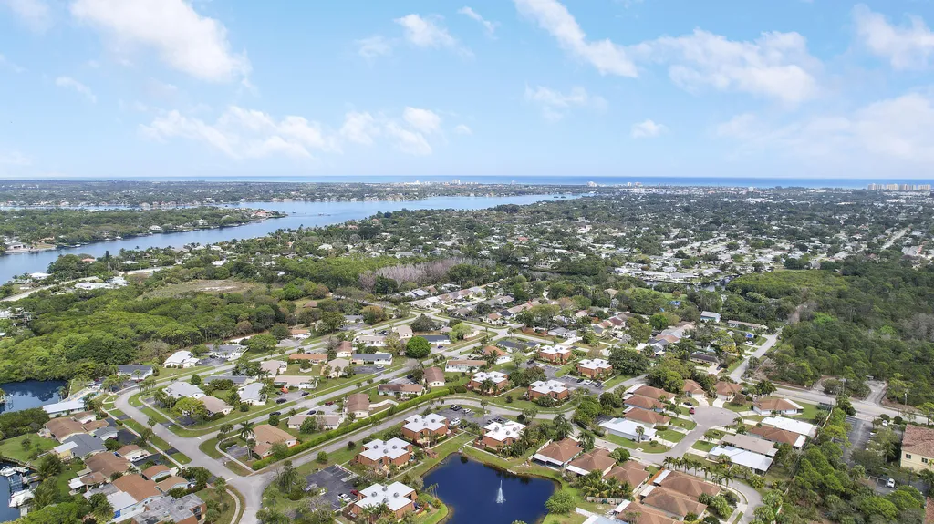 110 N Delaware Boulevard Jupiter FL 33458