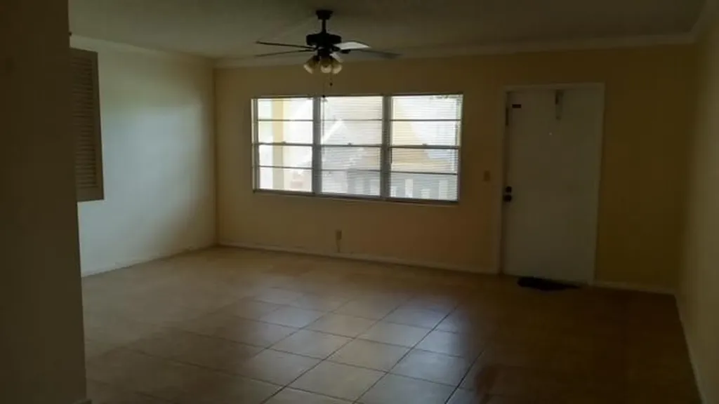 16 Dorset A Boca Raton FL 33434