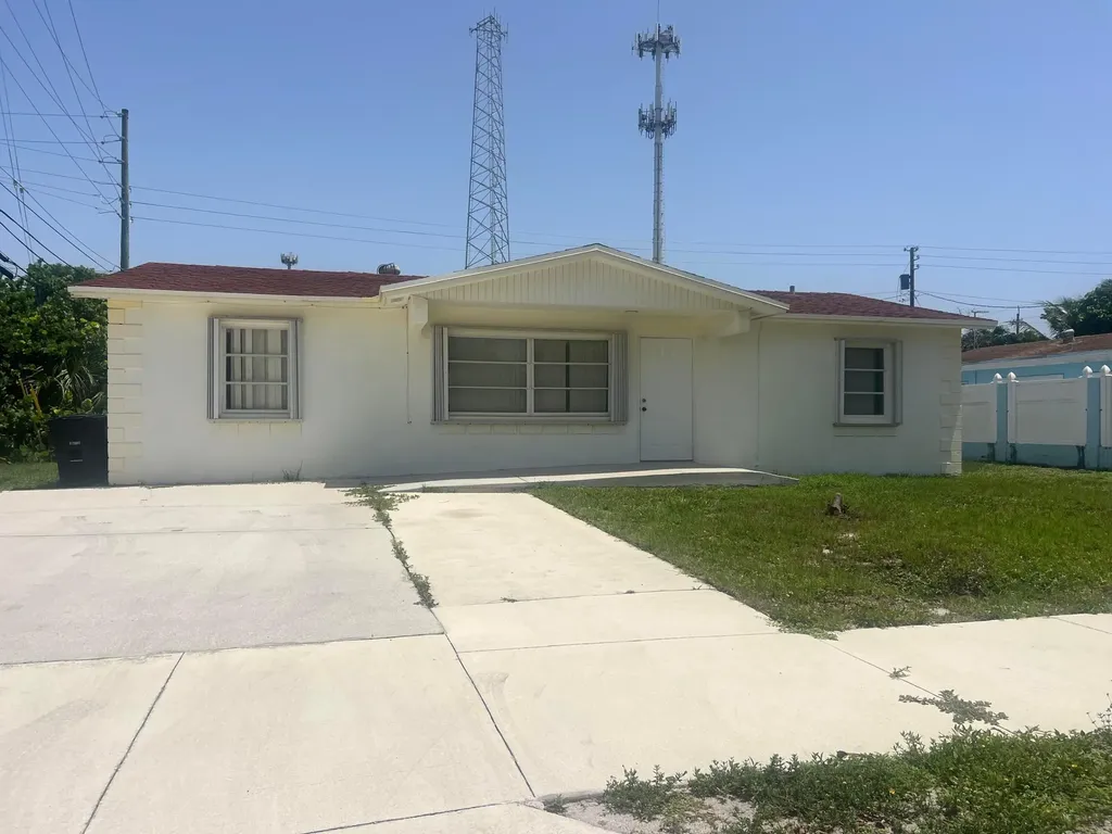 816 24th Avenue N Lake Worth Beach FL 33460