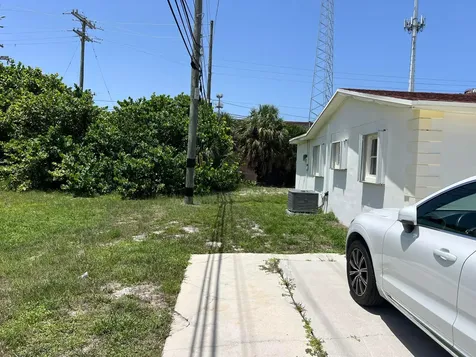 816 24th Avenue N Lake Worth Beach FL 33460