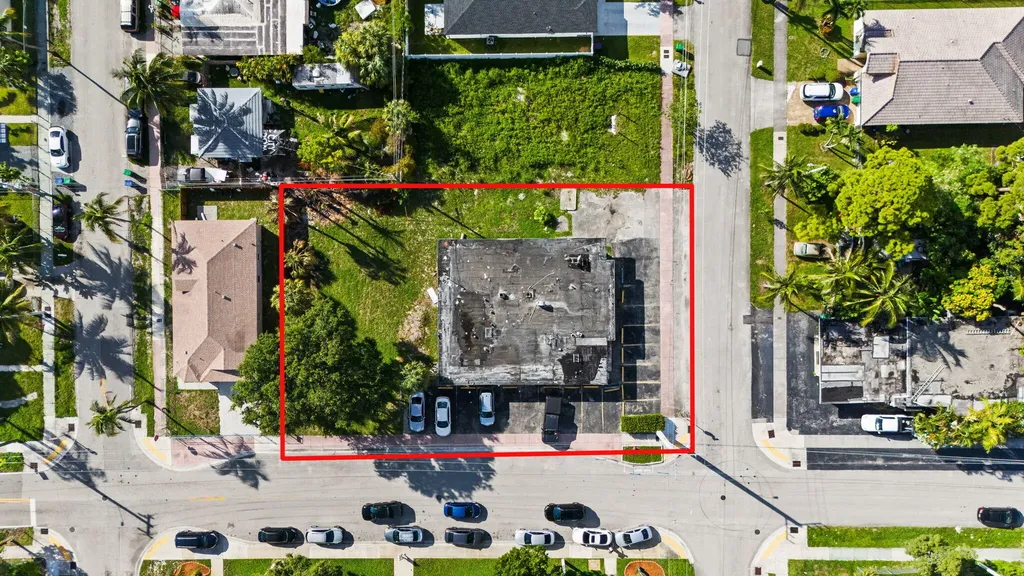 880 NW 25th Avenue Fort Lauderdale FL 33311