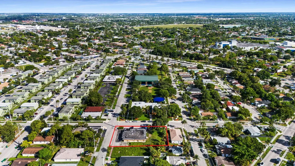 880 NW 25th Avenue Fort Lauderdale FL 33311