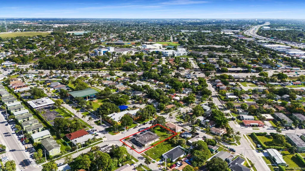 880 NW 25th Avenue Fort Lauderdale FL 33311
