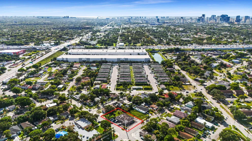 880 NW 25th Avenue Fort Lauderdale FL 33311