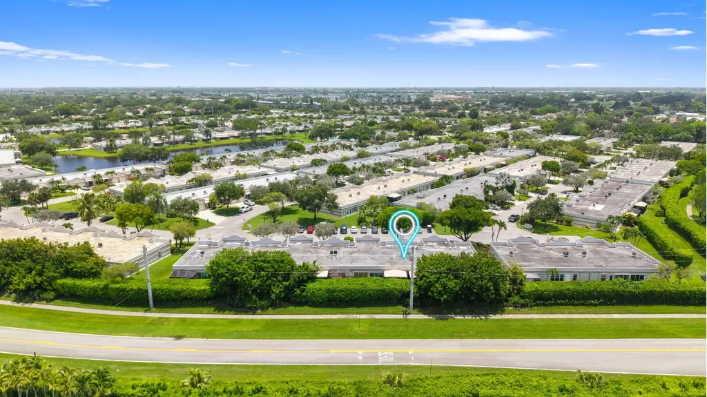 9305 Flynn Circle Boca Raton FL 33496