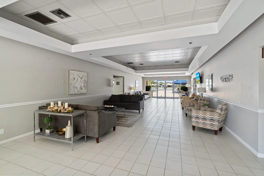 9305 Flynn Circle Boca Raton FL 33496