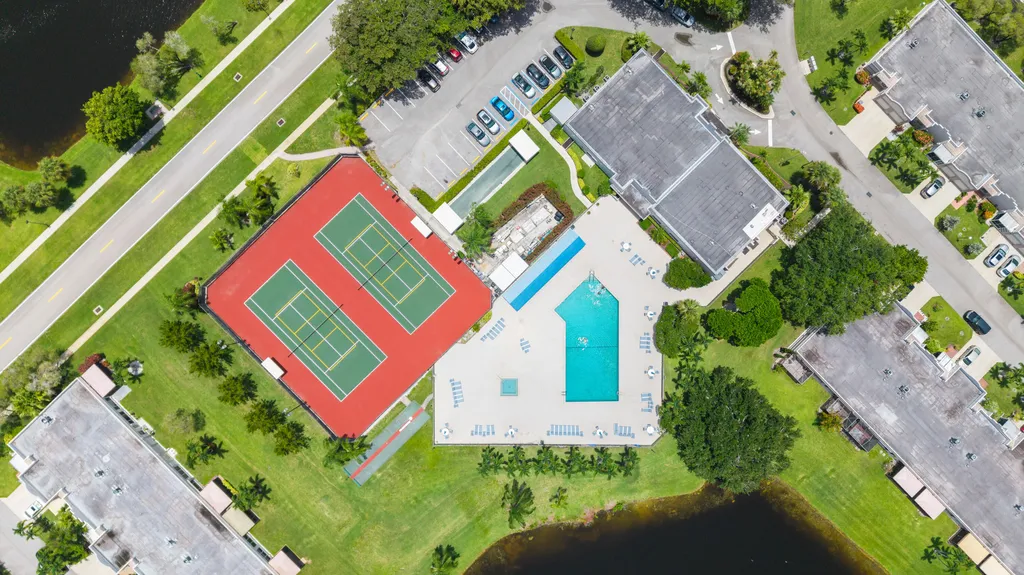 9305 Flynn Circle Boca Raton FL 33496