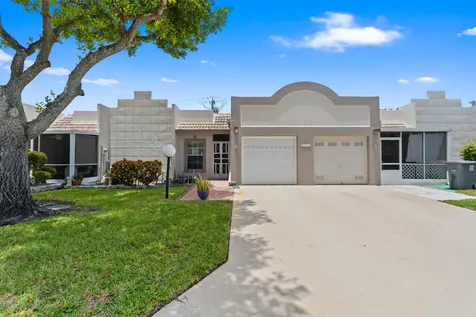 9305 Flynn Circle Boca Raton FL 33496
