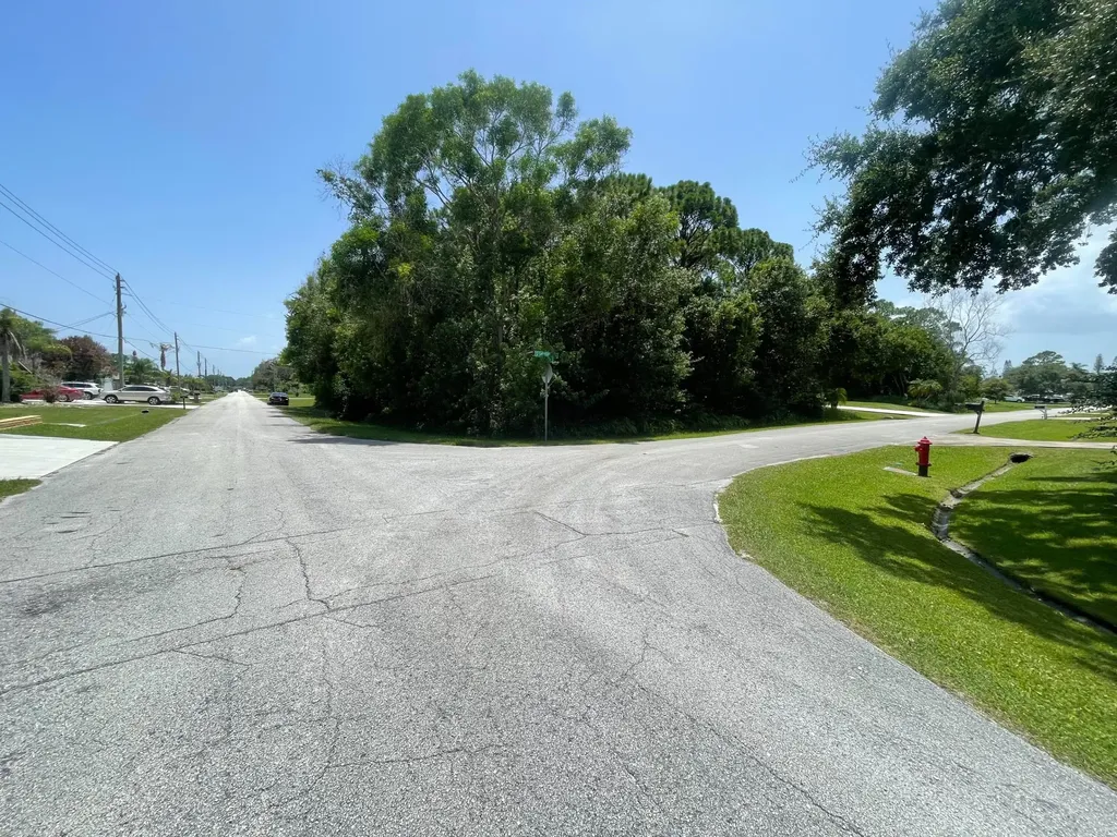 638 NW Grenada Street Port St Lucie FL 34983