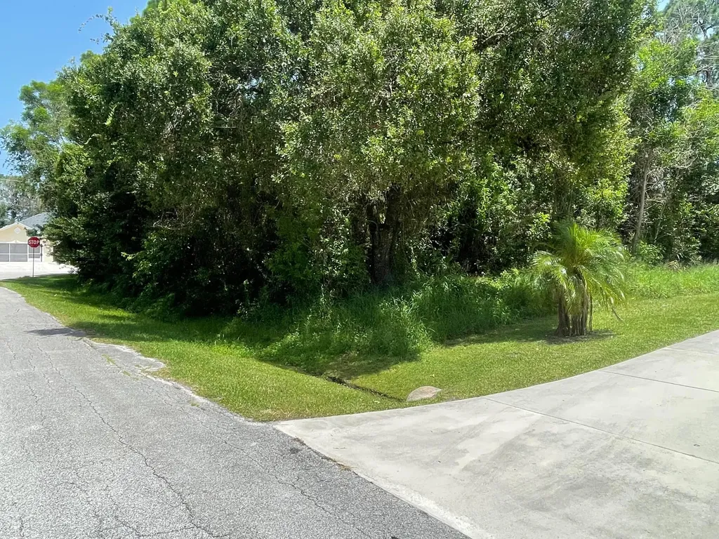 638 NW Grenada Street Port St Lucie FL 34983