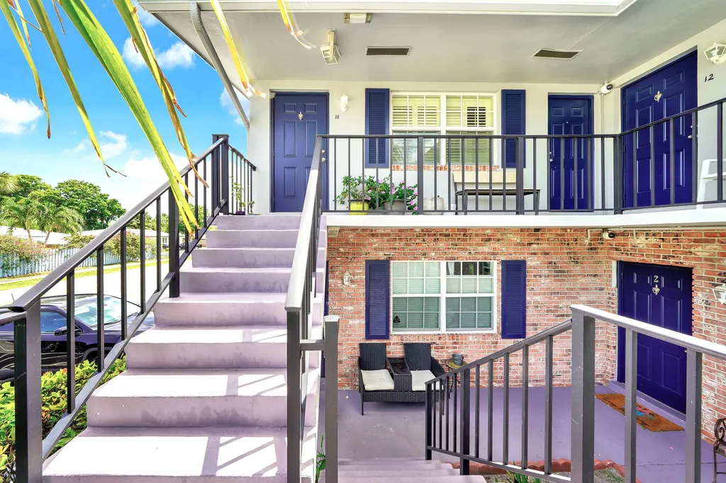 2701 Middle River Drive Fort Lauderdale FL 33306