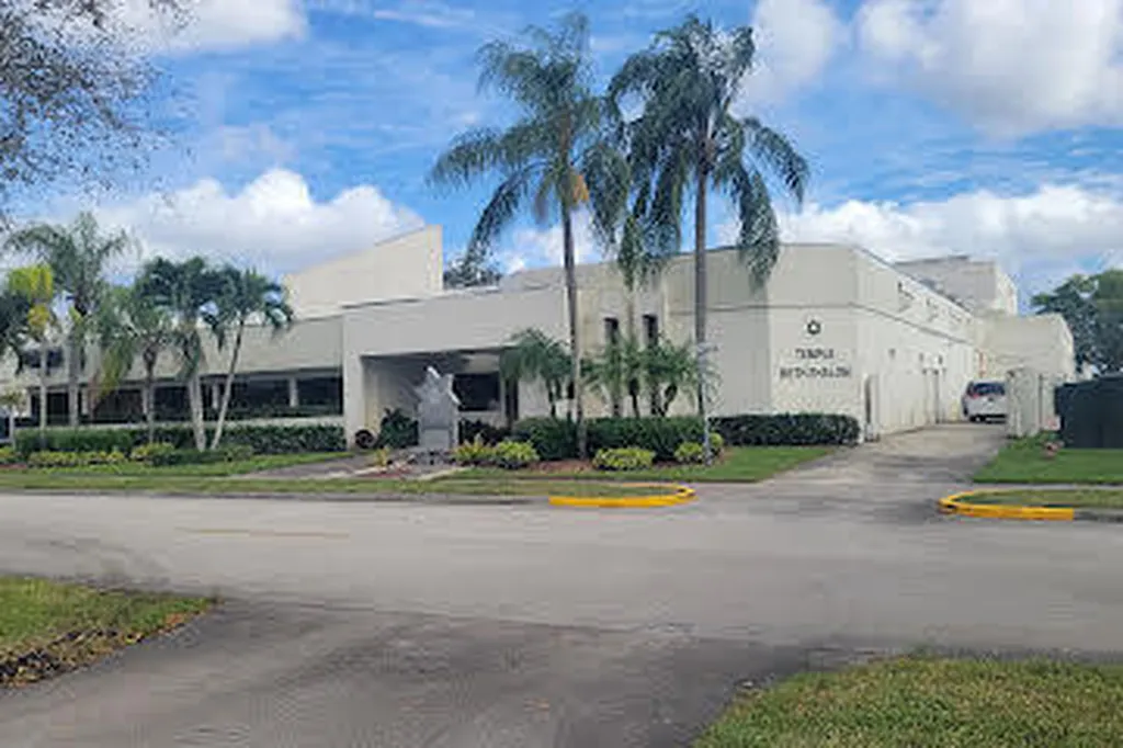 2031 Exeter Boca Raton FL 33434
