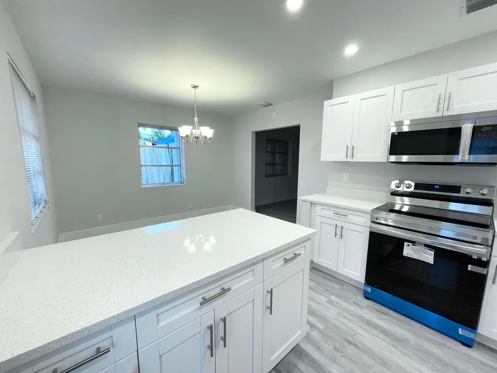 927 N L Street Lake Worth Beach FL 33460