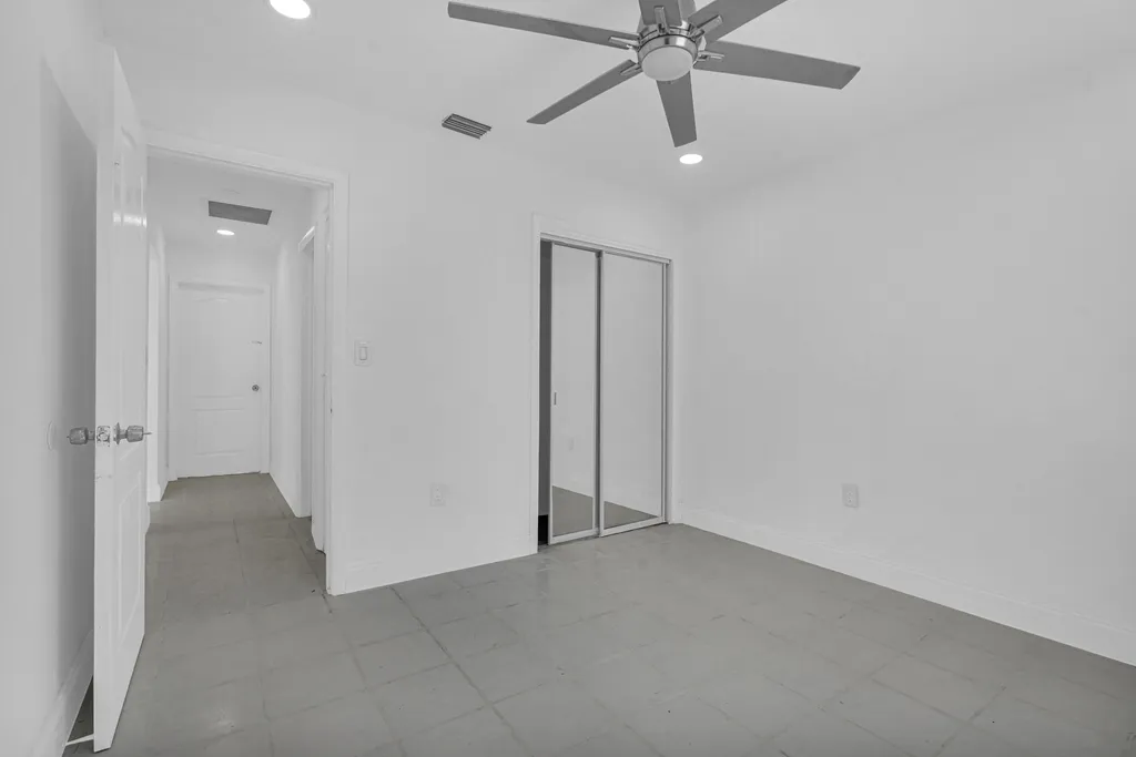 6621 Perry Street Hollywood FL 33024