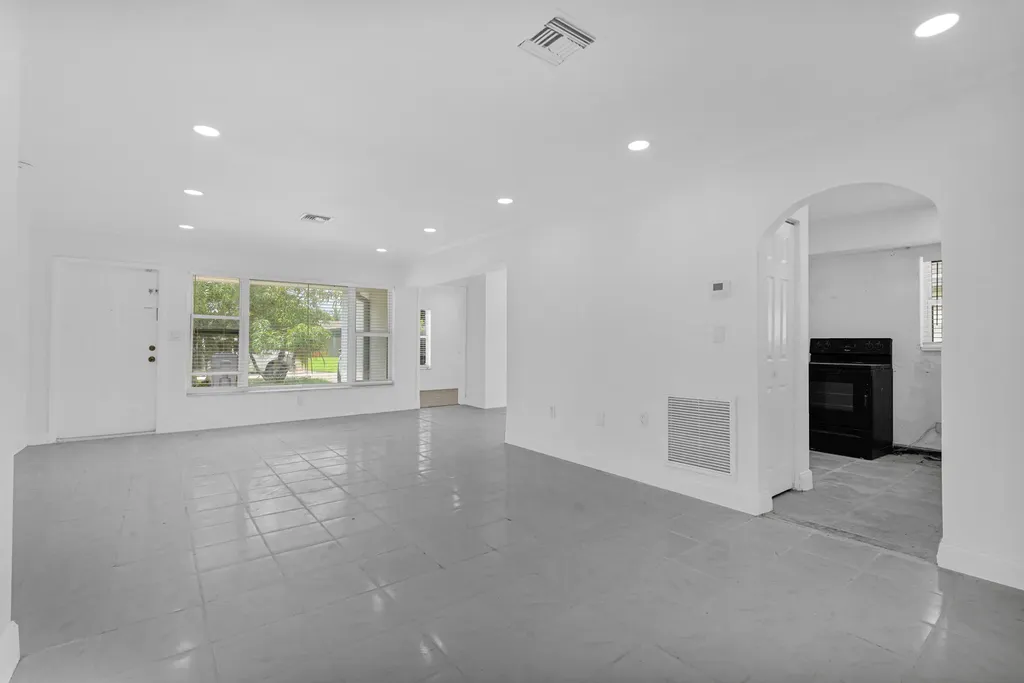 6621 Perry Street Hollywood FL 33024