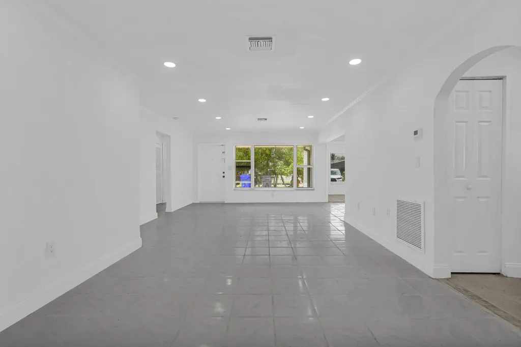 6621 Perry Street Hollywood FL 33024