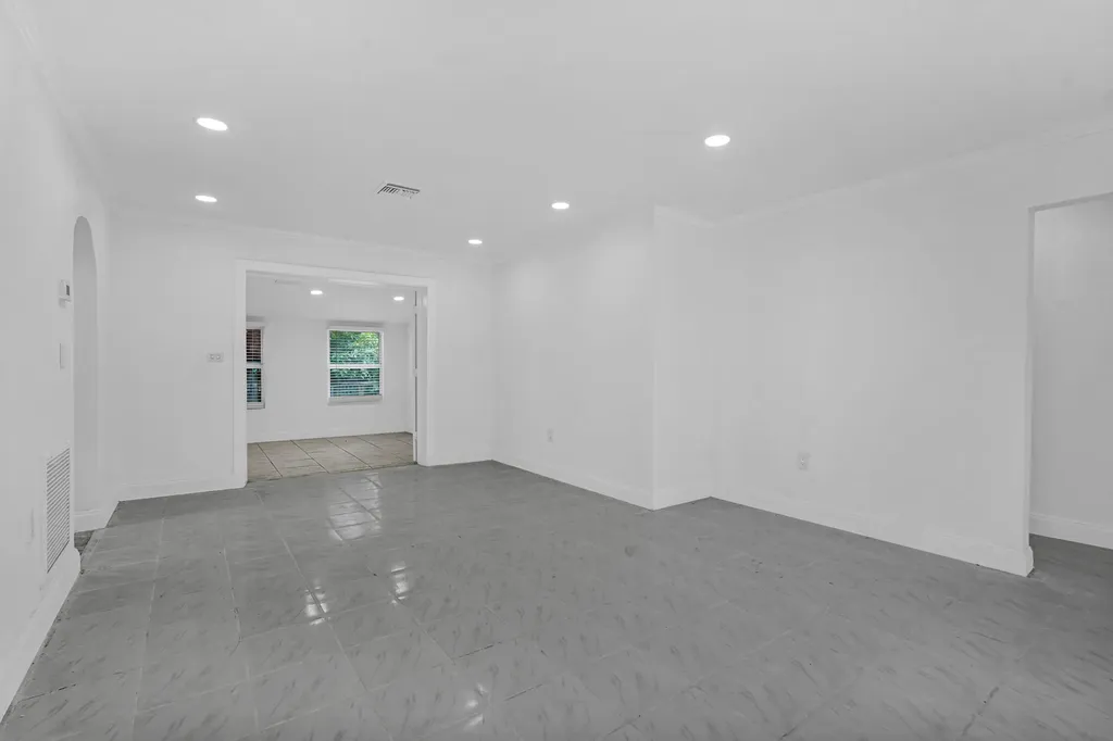 6621 Perry Street Hollywood FL 33024