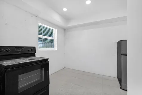 6621 Perry Street Hollywood FL 33024