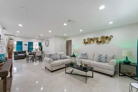 4184 NW 52nd Avenue Lauderdale Lakes FL 33319