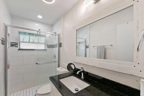 4184 NW 52nd Avenue Lauderdale Lakes FL 33319