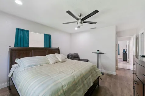 4184 NW 52nd Avenue Lauderdale Lakes FL 33319